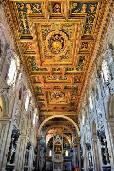 Interior of Archbasilica of Saint John Lateran in Rome, Italy - Encircle Photos