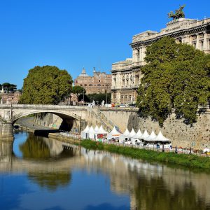 Ponte Umberto and Palace of Justice in Rome, Italy - Encircle Photos
