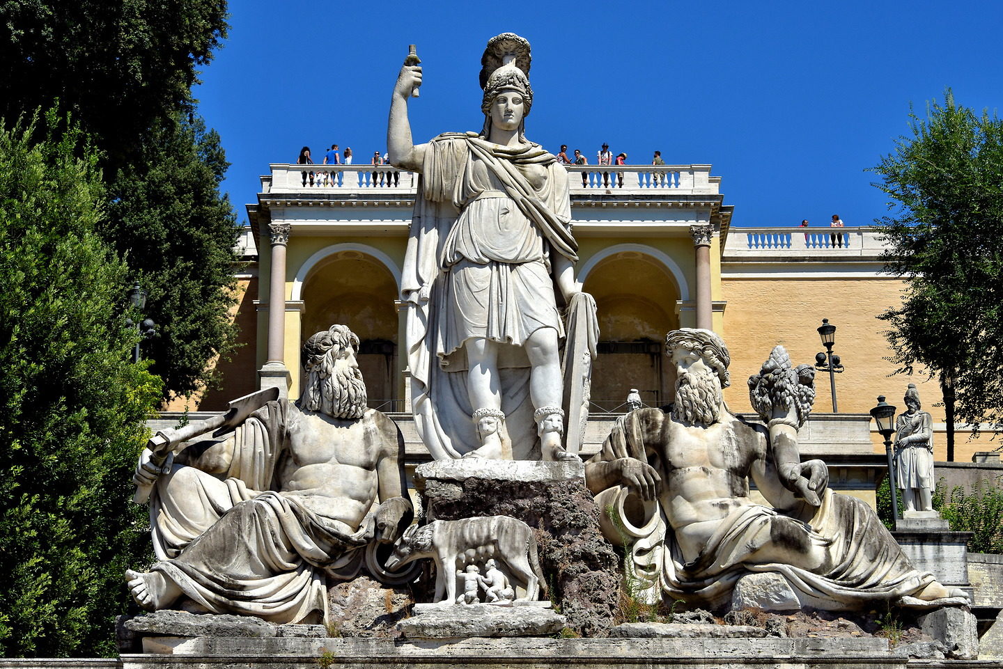 Goddess of Rome Fountain at Piazza del Popolo in Rome, Italy - Encircle