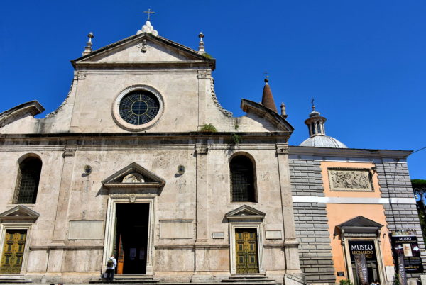 Santa Maria del Popolo at Piazza del Popolo in Rome, Italy - Encircle Photos