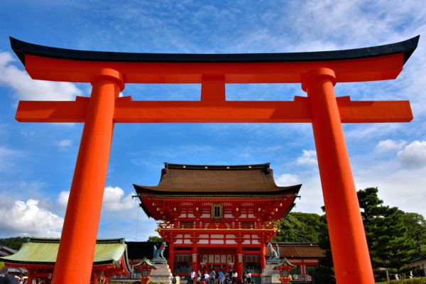 Main Gate at Fushimi Inari Taisha in Kyoto, Japan - Encircle Photos