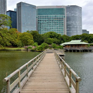 Tidal Pond and Teahouses at Hama-rikyu Gardens in Tokyo, Japan - Encircle Photos