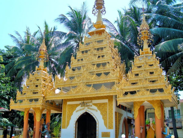 Arahant Upagutta Shrine at Dhammikarama Burmese Temple in Pulau Tikus, Malaysia - Encircle Photos