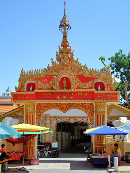 Entry to Dhammikarama Burmese Temple in Pulau Tikus, Malaysia - Encircle Photos