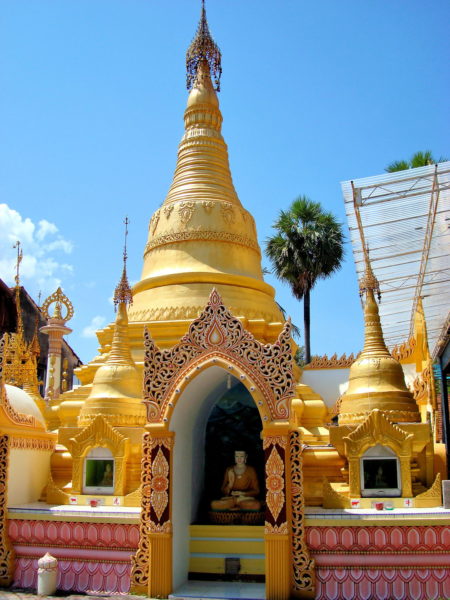 Stupa at Dhammikarama Burmese Temple in Pulau Tikus, Malaysia - Encircle Photos