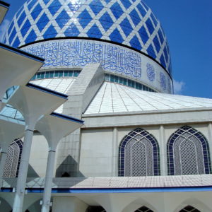 Largest Religious Dome at Blue Mosque in Shah Alam, Malaysia - Encircle Photos