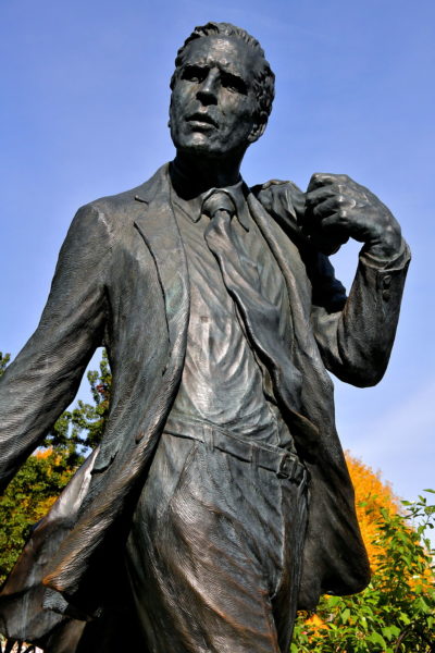 Former Mayor Kevin White Statue in Boston, Massachusetts - Encircle Photos