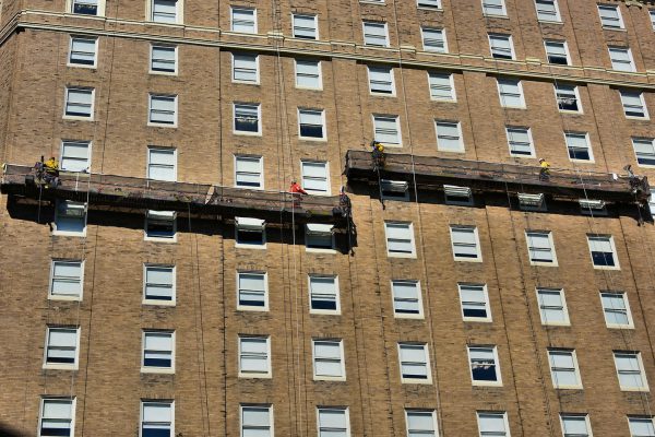 Window Washers on Suspended Platforms in Boston, Massachusetts - Encircle Photos