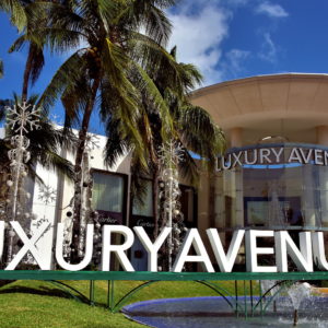 Upscale Shopping at Luxury Avenue in Cancun, Mexico - Encircle Photos