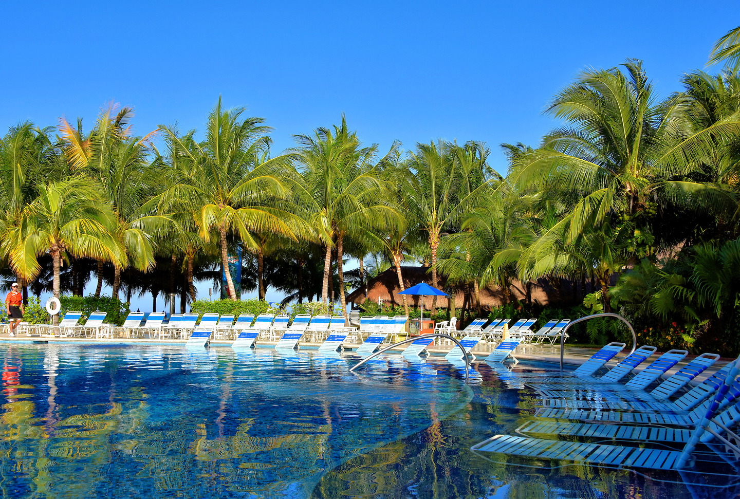 Pool at Paradise Beach Club near San Miguel, Cozumel, Mexico - Encircle
