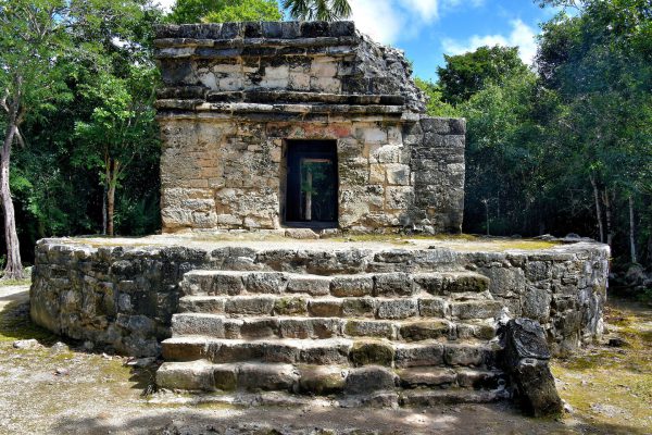 Templo Nohoch Nah at San Gervasio near San Miguel, Cozumel, Mexico - Encircle Photos