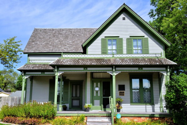 Sinclair Lewis Boyhood Home in Sauk Centre, Minnesota - Encircle Photos