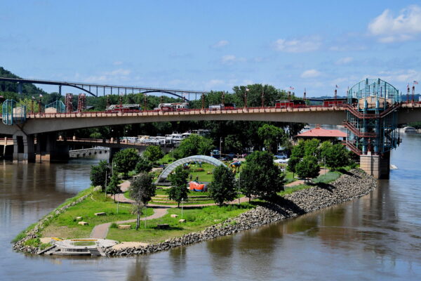 Chapter 28: Raspberry Island in Saint Paul, Minnesota - Encircle Photos