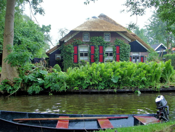 Quaint Water Village of Giethoorn, Netherlands - Encircle Photos