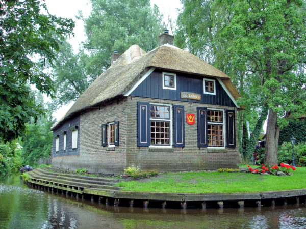 Visit Living Farm and Park in Giethoorn, Netherlands - Encircle Photos