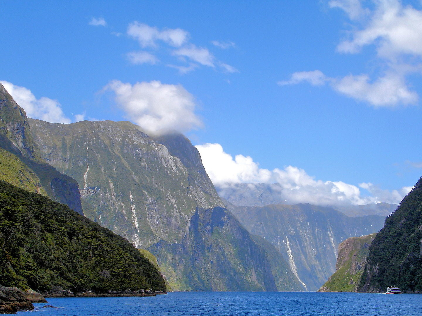 History of Milford Sound at Fiordland, New Zealand - Encircle Photos
