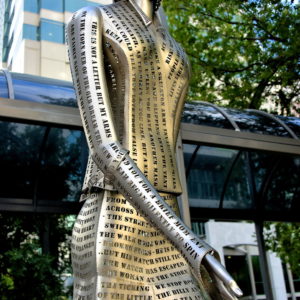 Woman of Words Sculpture in Wellington, New Zealand - Encircle Photos
