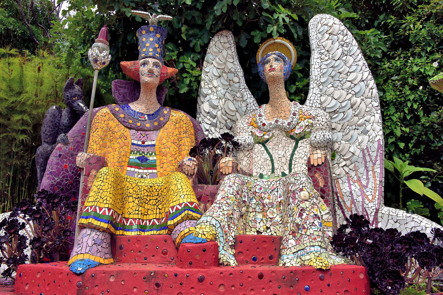 King and Queen Sculptures at Giant’s House in Akaroa, New Zealand