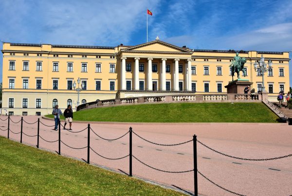 Norwegian Royal Palace Full View in Oslo, Norway - Encircle Photos