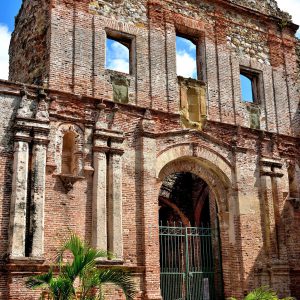 Iglesia Santo Domingo in Casco Viejo, Panama City, Panama - Encircle Photos