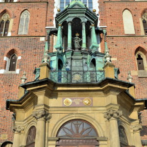 St. Mary’s Basilica Architecture at Main Market Square in Kraków, Poland - Encircle Photos
