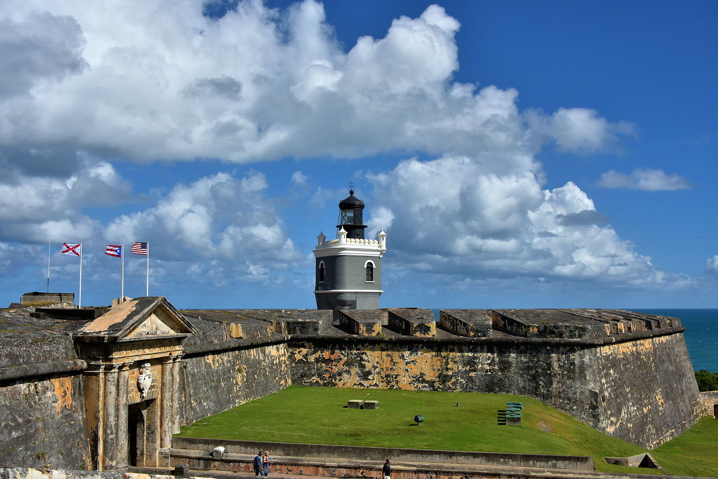 Overview of El Morro in San Juan, Puerto Rico Encircle Photos