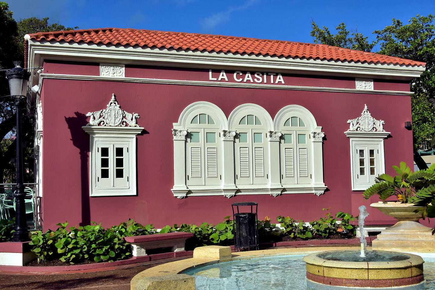 La Casita de Rones in San Juan, Puerto Rico Encircle Photos
