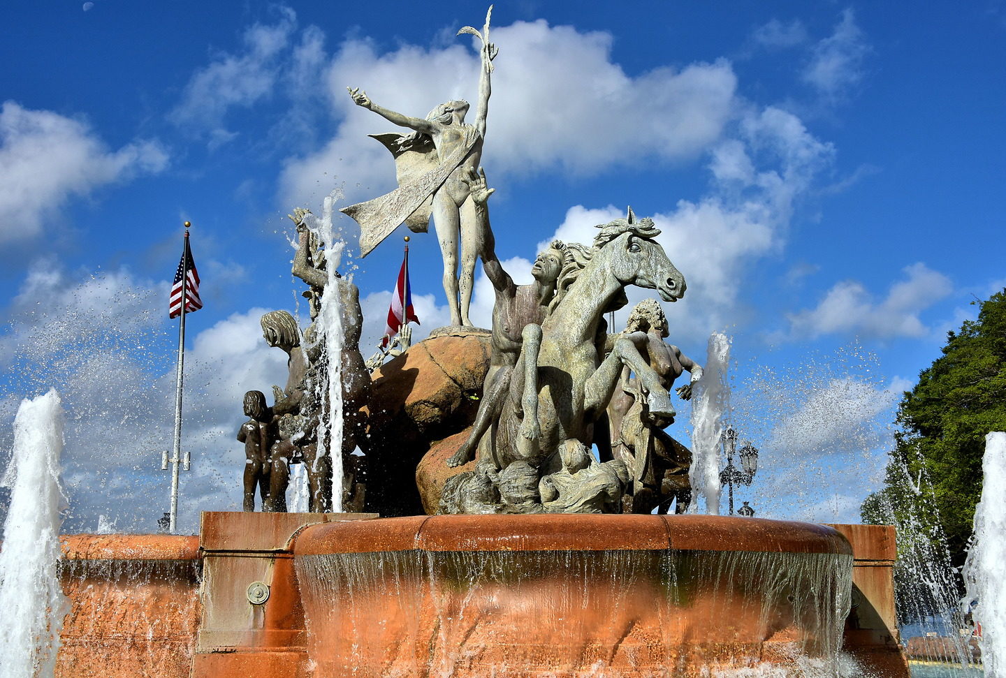 Raíces Fountain in San Juan, Puerto Rico - Encircle Photos