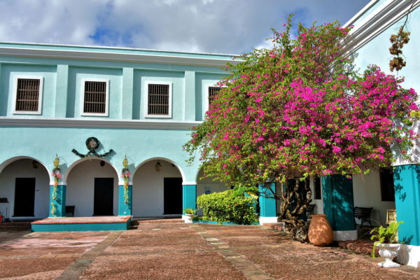 Courtyard of Seminario Conciliar in San Juan, Puerto Rico - Encircle Photos