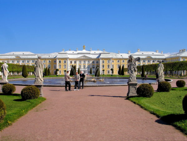Introduction to Peterhof Palace near Saint Petersburg, Russia - Encircle Photos