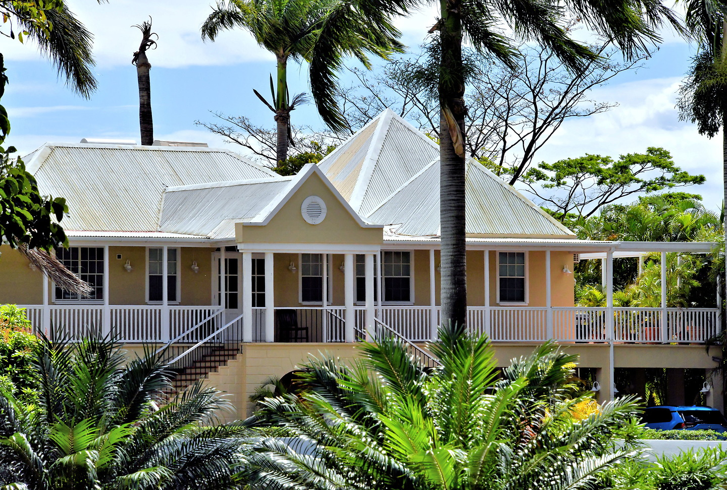 Prime Minister's Residence in Kingstown, Saint Vincent Encircle Photos