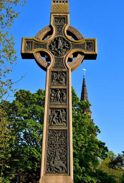 Dean Ramsay’s Iona Cross in Edinburgh, Scotland - Encircle Photos