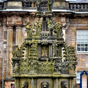Courtyard Fountain at Holyrood Palace in Edinburgh, Scotland - Encircle Photos