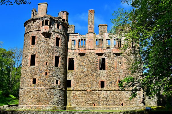 Huntly Castle History in Huntly, Scotland - Encircle Photos