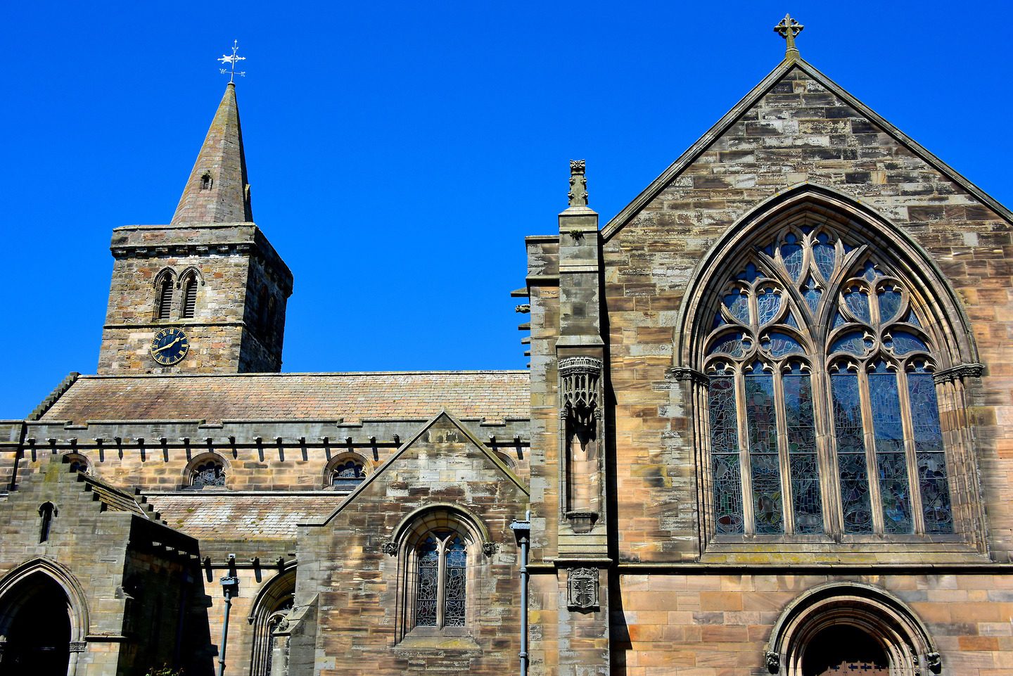 Holy Trinity Church in St Andrews, Scotland - Encircle Photos
