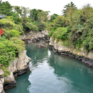 Yongyeon Pond in Jeju City, South Korea - Encircle Photos