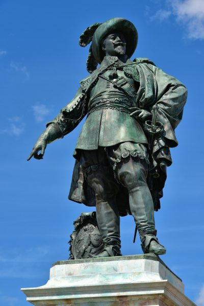 Gustavus Adolphus Statue in Gothenburg, Sweden - Encircle Photos