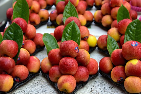 Red Ripe Apple Display in Chinatown in Bangkok, Thailand - Encircle Photos