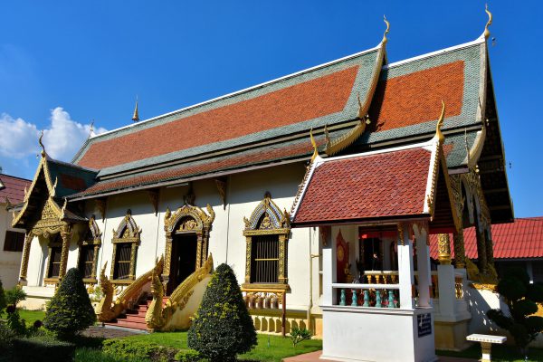 Modern Vihara at Wat Chiang Man in Chiang Mai, Thailand - Encircle Photos