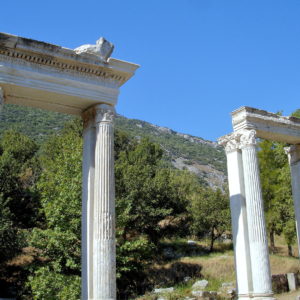 Hadrian’s Gate in Ephesus, Turkey - Encircle Photos