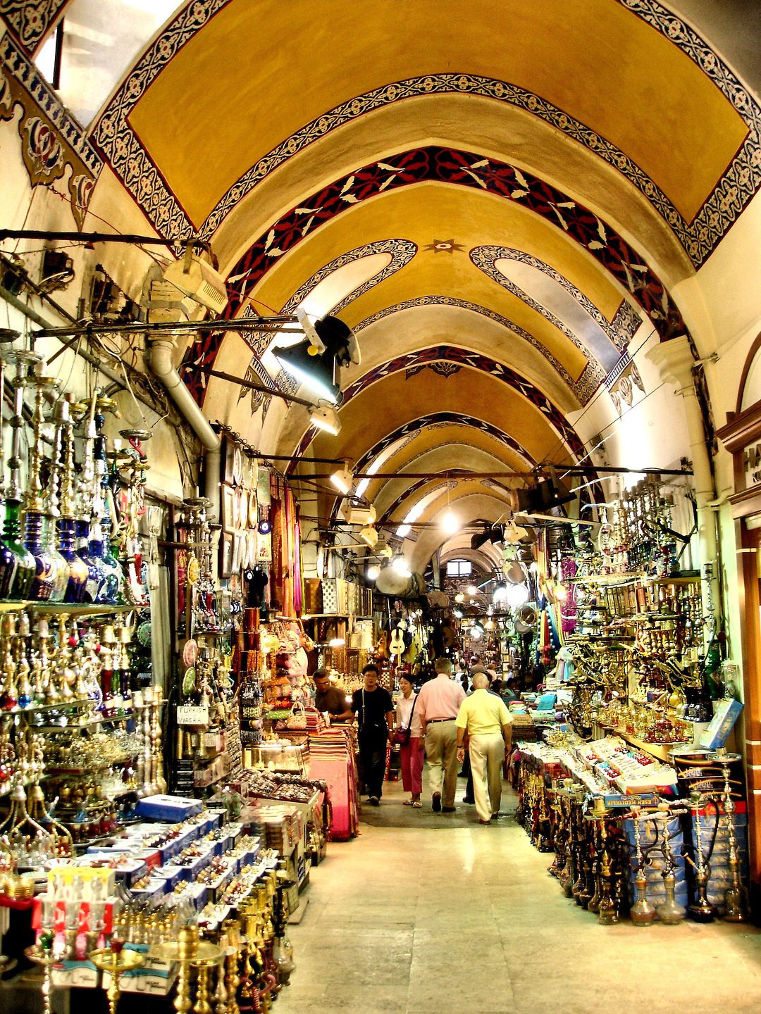 Kapaliçarşi Grand Bazaar Hallway and Shops in Istanbul, Turkey - Encircle Photos