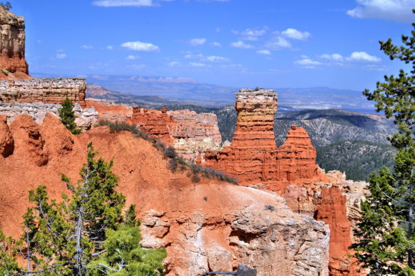 Scarlet Plateau from Agua Canyon Overlook at Bryce Canyon, Utah - Encircle Photos