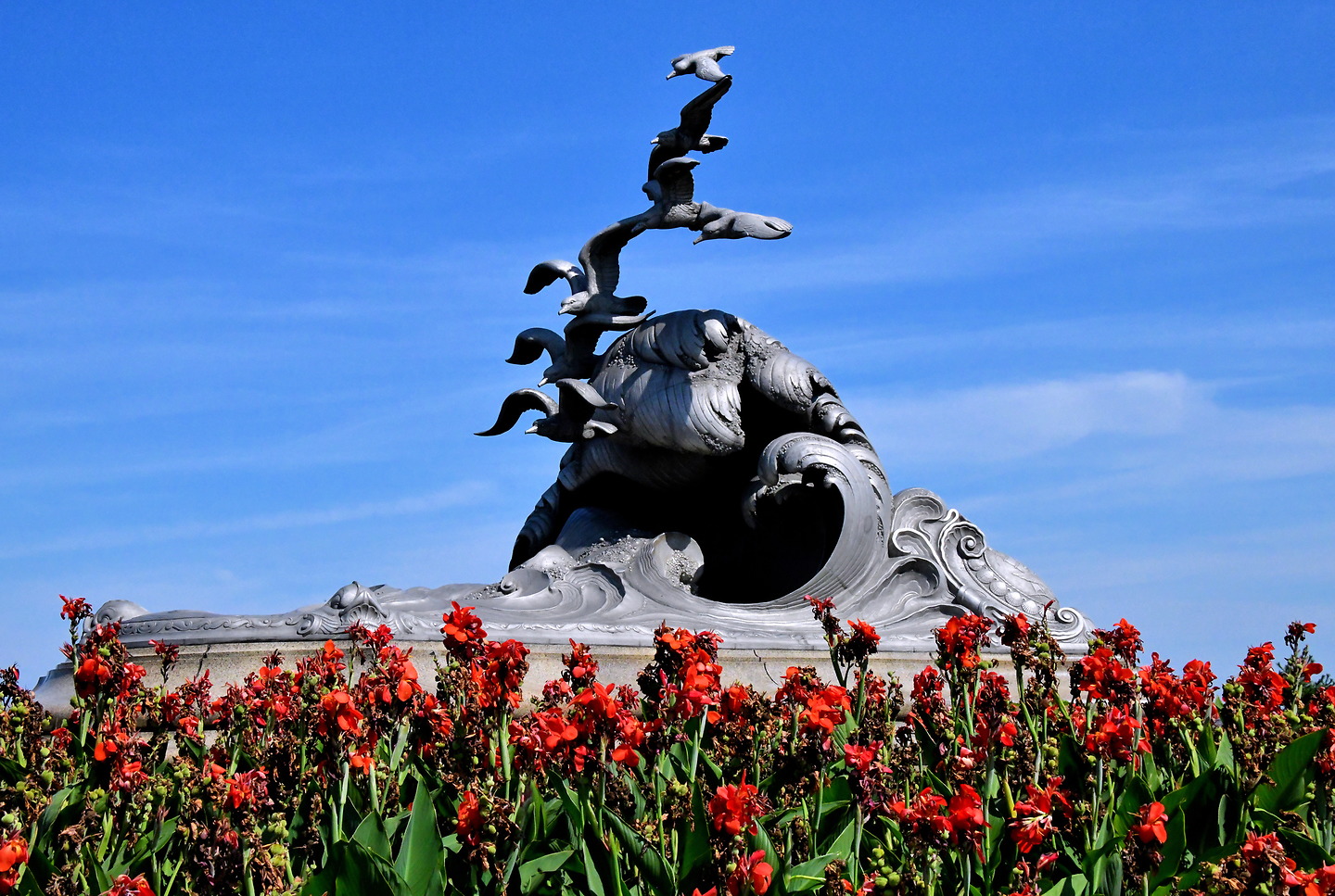 Chapter 40: Navy and Marine Memorial in Washington, DC - Encircle Photos